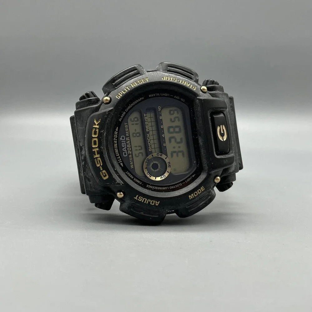 Casio G-Shock Mens Watch 33mm Digital Illuminator 3232 DW-9052GBX New Battery